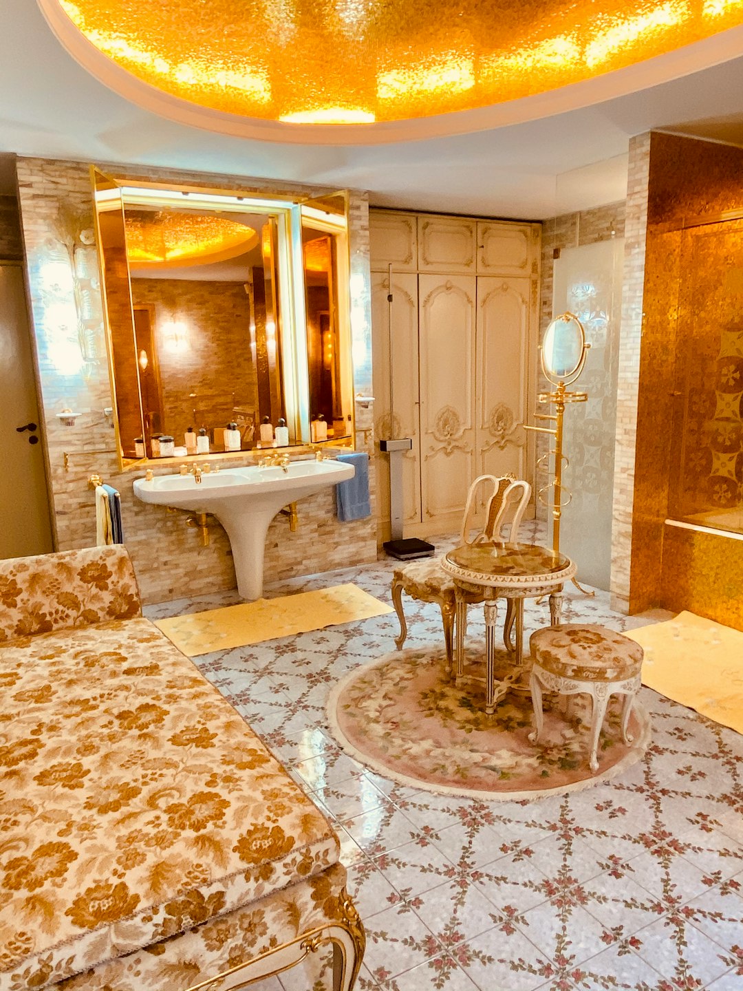 Executive Storm Suite